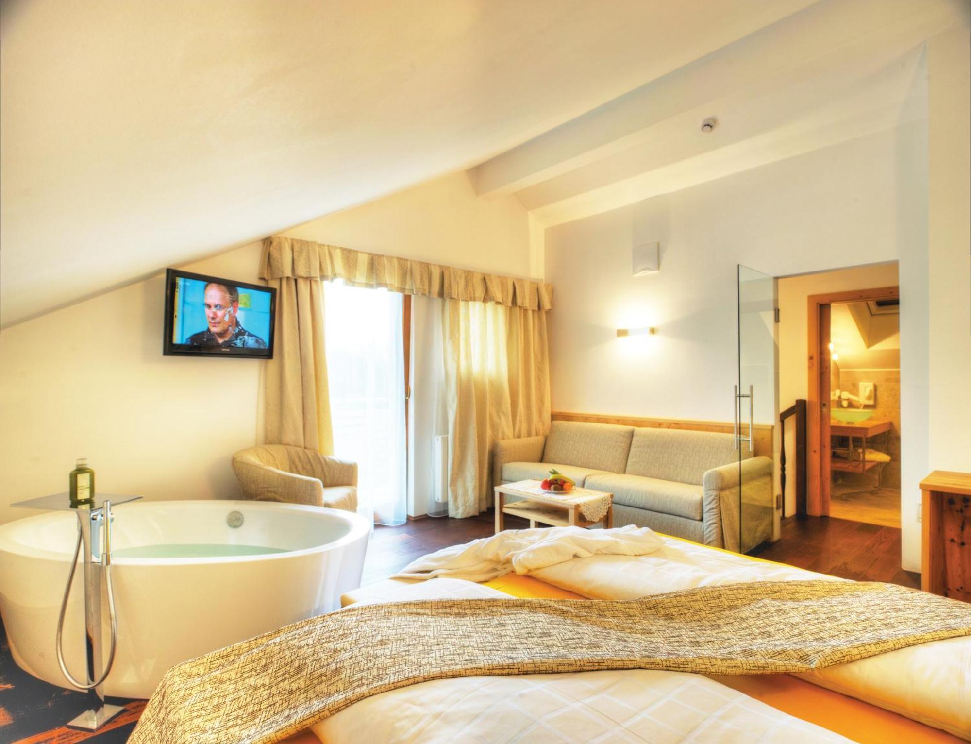 Leitner Hotel 3*